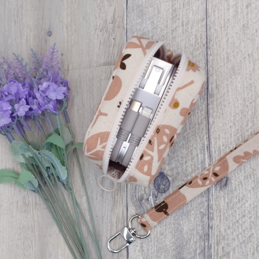 粉紅麋鹿 方形拉鍊收納包 可拆式手腕帶 手作小物包 行動電源包-細節圖3