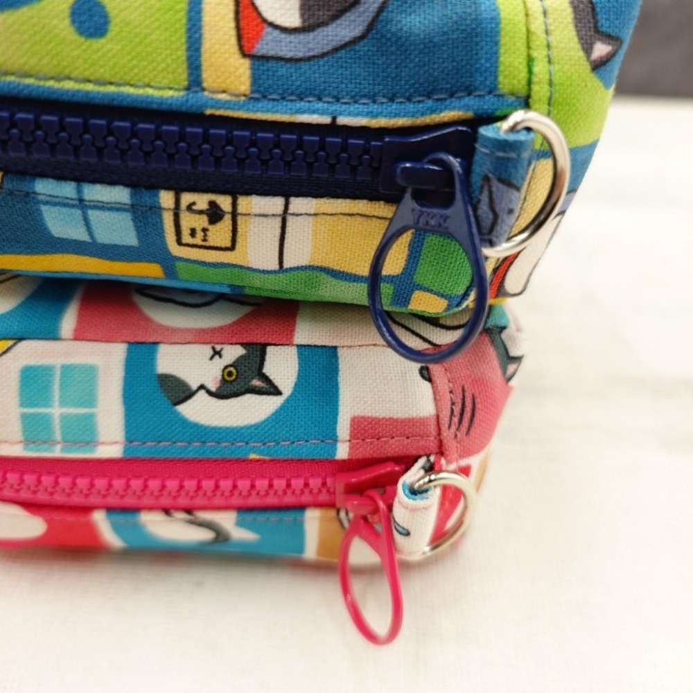 格子小貓 方形拉鍊收納包 可拆式手腕帶 手作小物包 行動電源包-細節圖5