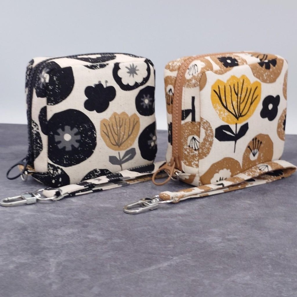 圓圈花 方形拉鍊收納包 可拆式手腕帶 手作小物包 行動電源包-細節圖2