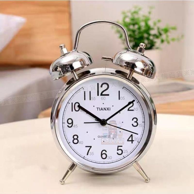 大信百貨》超大聲!! 銀色復古 雙耳打鈴鬧鐘 夜燈鬧鐘 簡約時尚鬧鐘 金屬打鈴鬧鐘 鬧鐘 宿舍 賴床 大鈴聲鬧鐘-細節圖7