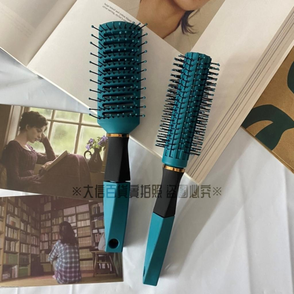 大信百貨》墨綠質感 按摩氣囊梳【新品促銷】髮型梳 按摩梳子 按摩頭皮 捲梳 排骨梳 男女吹頭梳，墨綠梳子-細節圖2