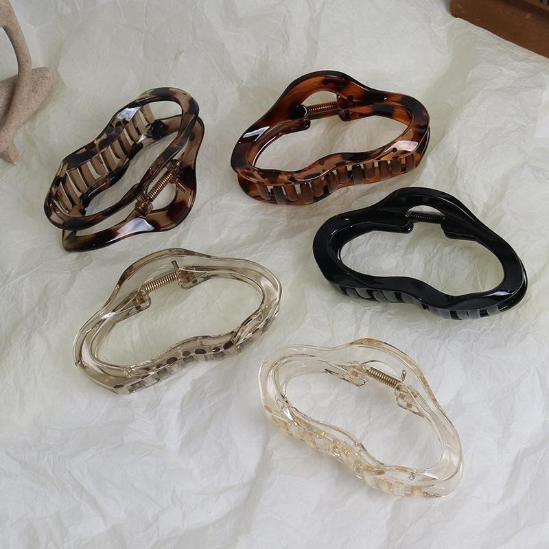 雲朵果凍抓夾💕 大髮夾 鯊魚夾 抓夾 法式 韓版 簡約 髮夾鯊魚夾 韓系髮夾 髮飾 磨砂 磨砂髮夾 髮夾 大信百貨-細節圖4