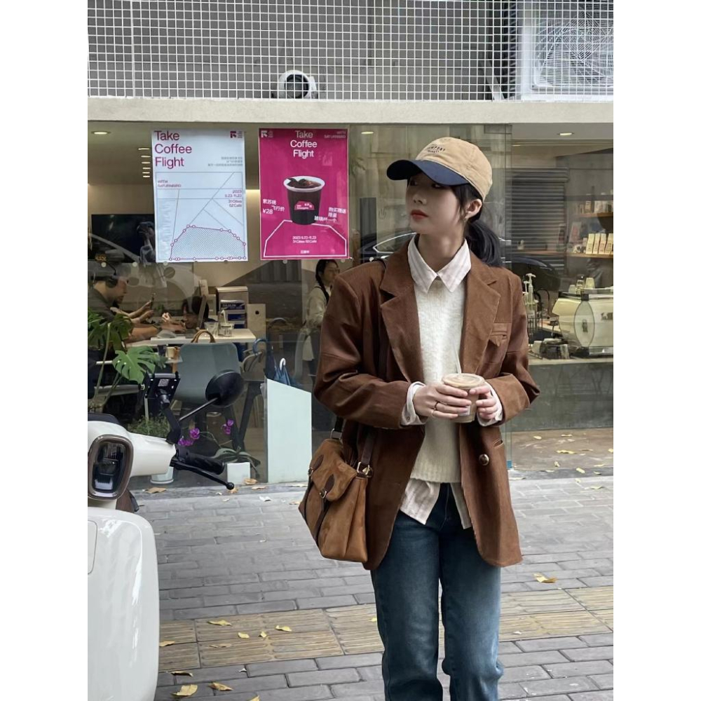 WDF.CO現貨｜2024韓國新款復古帆布郵差包 │雙磁釦｜可調肩帶｜斜跨包｜輕量包｜肩背包｜大容量｜小眾-細節圖2