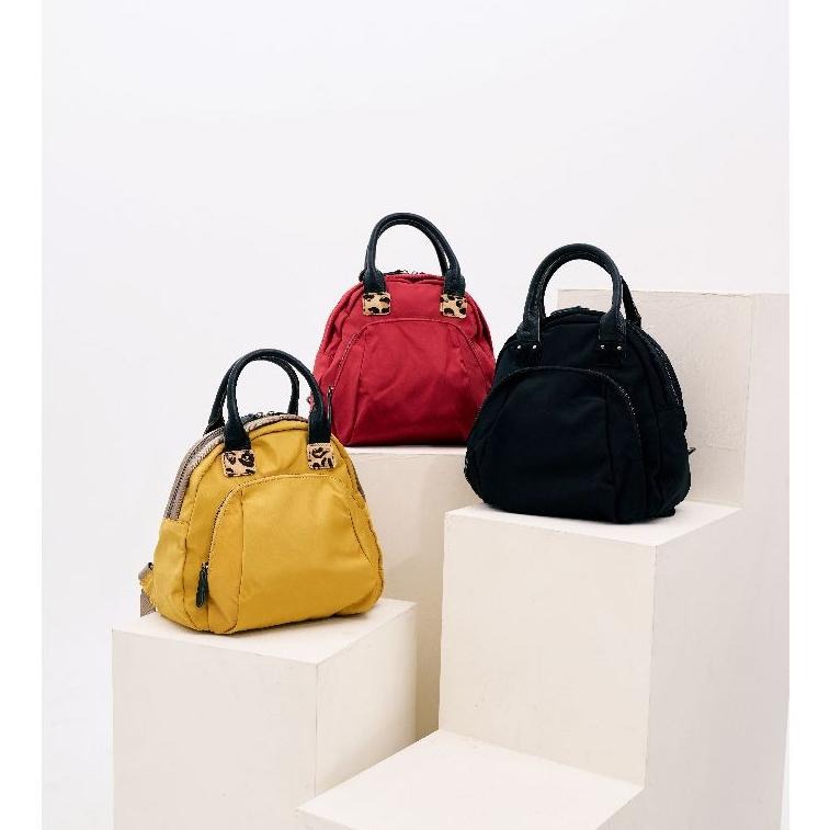 WDF.CO 現貨│ 韓國3色真皮尼龍│黑紅黃│後背包 │防潑水 │大容量 │真皮手提│雙肩包│包包女斜背包│通勤包-細節圖2