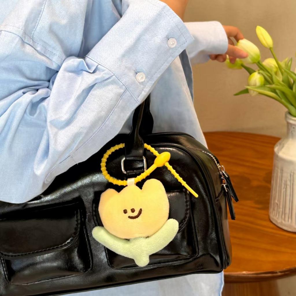 WDF.CO現貨｜2025韓國東大門可愛風8.5CM鬱金香掛件│黃粉紫3色花朵絨布掛件│包包吊飾｜珪膠束帶｜-細節圖8