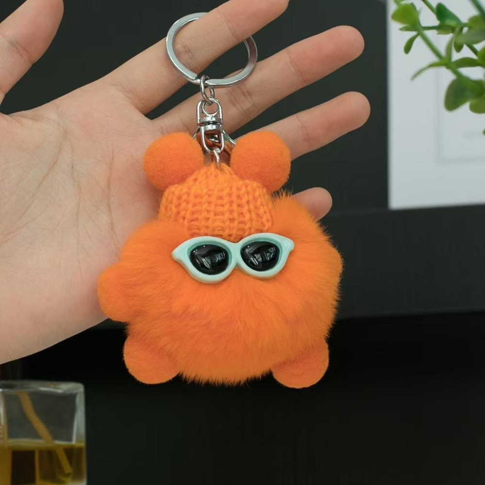 WDF.CO現貨│2025韓國新款8CM墨鏡小煤球│11色獺兔毛掛件│鑰匙圈│包包吊飾│汽車鑰匙掛件│包包掛飾│ins-細節圖6