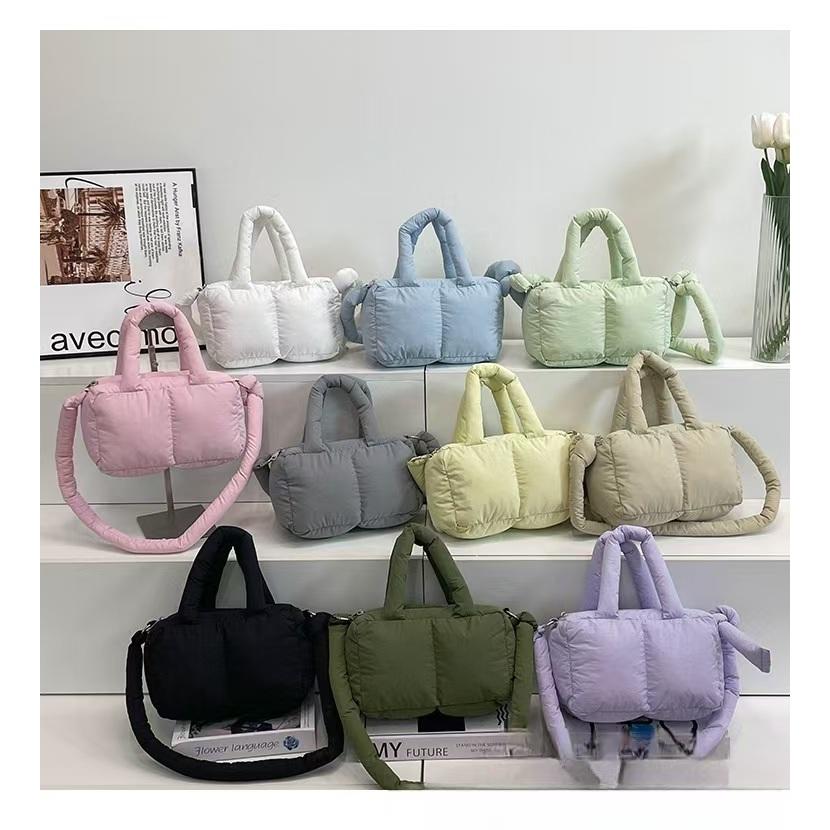 WDF.CO現貨│2025新款MINI韓國小吐司托特包│6色防潑水小方塊包│單肩斜背空氣包 │有拉鍊｜通勤包｜雲朵包-細節圖4