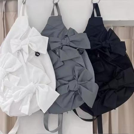 WDF.CO現貨│2025日式新款蝴蝶蝶胸包│黑白灰3色尼龍後背包 │馬鞍斜背包 │單肩包│隨身包｜容量大｜外出包-細節圖2