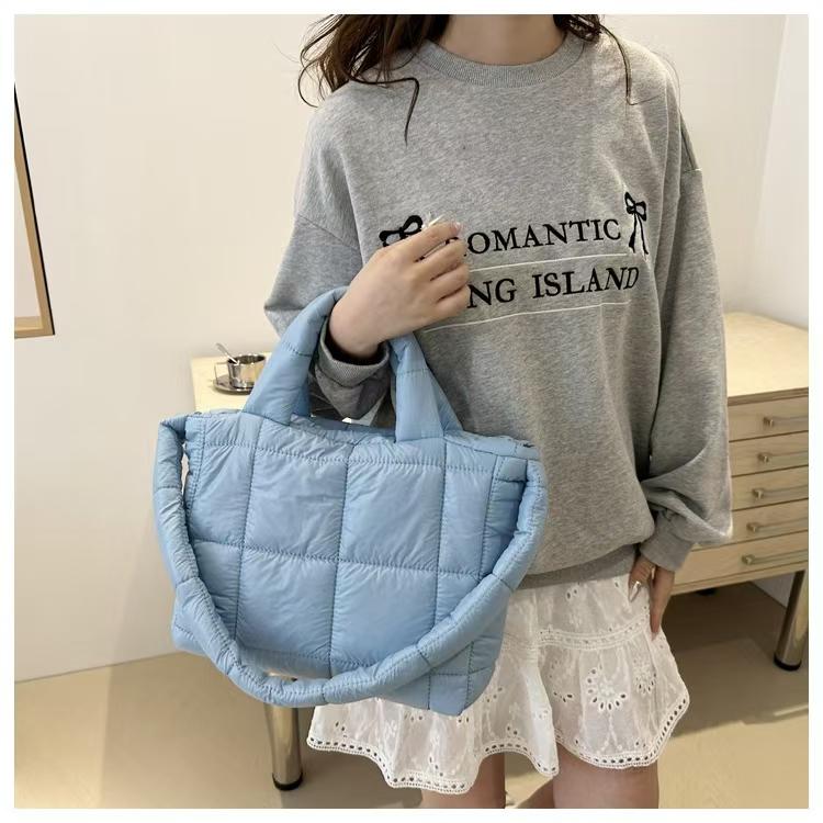 WDF.CO現貨│2024韓國東大門新方格托特包│5色吐司方塊空氣包 │大方包│單肩包｜有拉鍊｜容量大｜泡芙包｜外出包-細節圖8