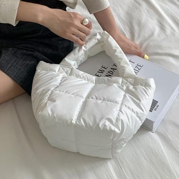 WDF.CO現貨｜2024韓國4色空氣托特包│黑白銀咖｜防潑水｜方格泡泡｜輕量包｜有磁鈕｜手提包｜大容量｜羽絨包｜通勤包-細節圖8