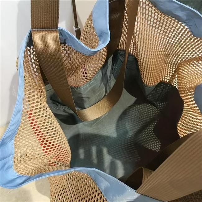 WDF.CO現貨｜2024韓國新款網格收納袋 │黑粉橘卡藍5色拼貼沙灘包│收納購物袋│有磁鈕│大容量｜單肩包｜通勤外出包-細節圖9