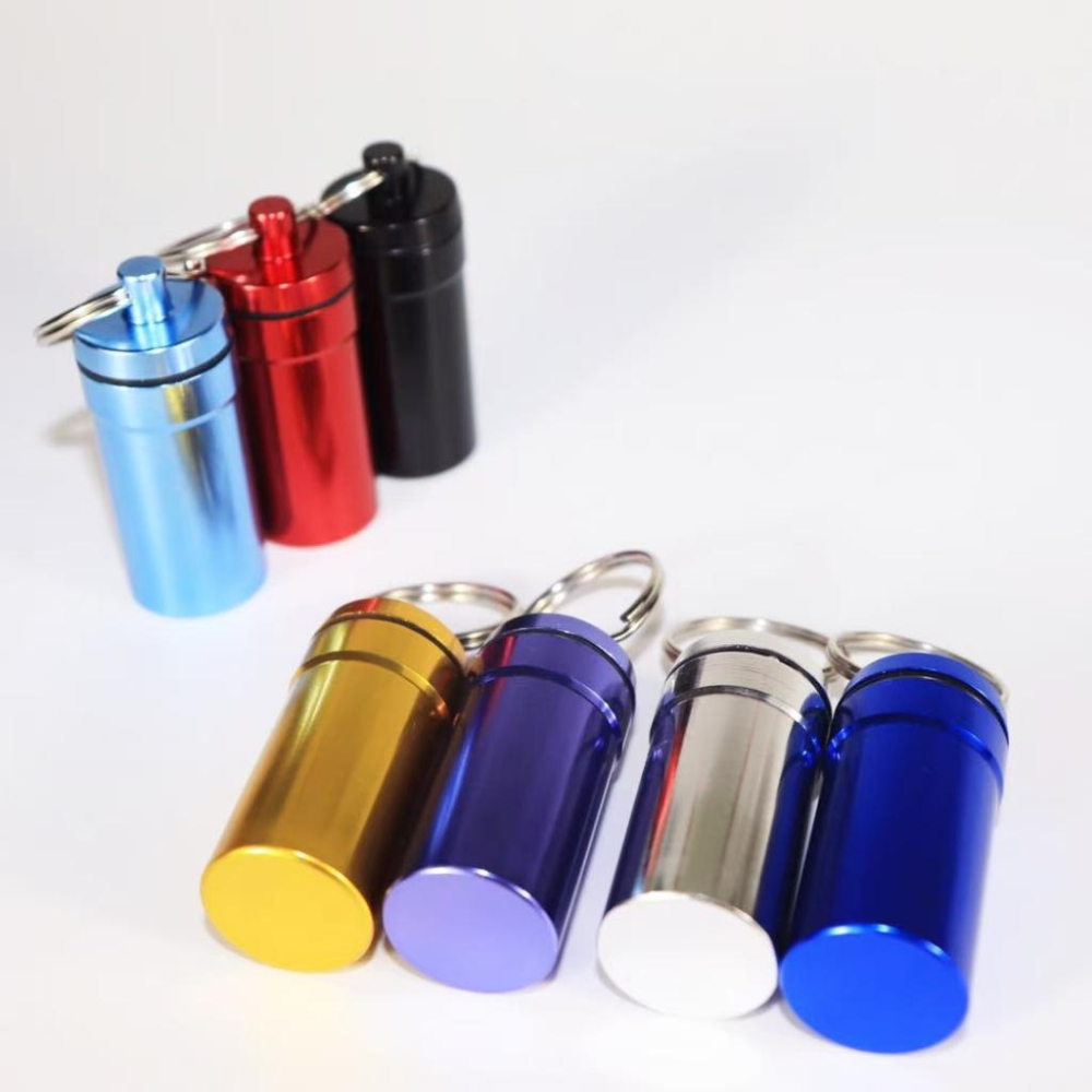 WDF.CO現貨｜鋁合金藥瓶｜隨身藥罐｜急救藥瓶收納｜戶外防水藥艙｜高罐4.8*1.4｜矮罐4*2.2｜紅紫藍綠黑金銀-細節圖5