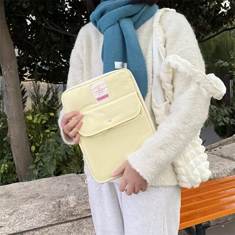 WDF.CO現貨│2024韓國新款ipad筆電包│黑白粉黃藍5色平板保護套│PVC透明設計│14吋ipad收納鋪棉包││-細節圖3