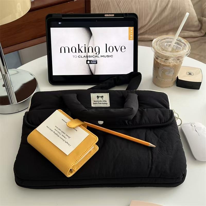 WDF.CO現貨│2025韓國新款ipad筆電包收納│黑白藍3色平板保護套│PVC透明設計│14吋ipad收納鋪棉包││-細節圖9