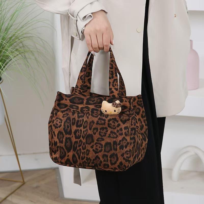 WDF.CO現貨│2024韓國豹紋托特包│3色豹紋便當包 │附小貓掛件│手提包│小方包｜有拉鍊｜容量大｜外出包-細節圖2