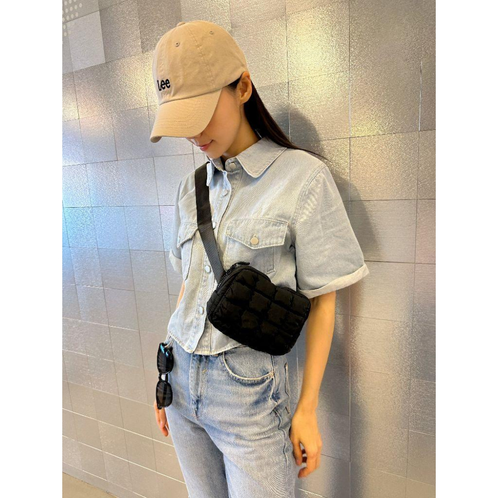 WDF.CO現貨｜2024最新韓國泡芙胸腰包 │ 黑白藍灰四色│肩背包｜插扣｜斜背包｜隨身小包｜白色包包｜輕量包｜空氣包-細節圖5