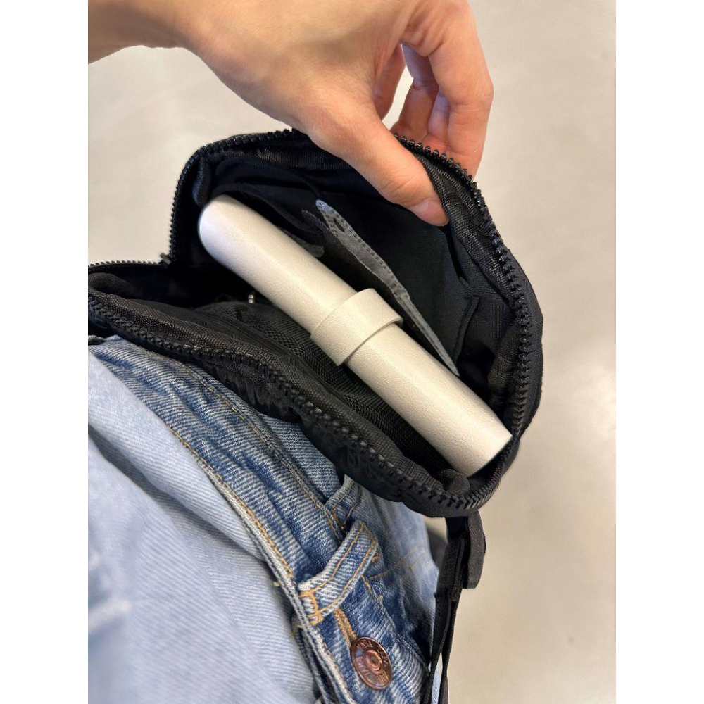 WDF.CO現貨｜2024最新韓國泡芙胸腰包 │ 黑白藍灰四色│肩背包｜插扣｜斜背包｜隨身小包｜白色包包｜輕量包｜空氣包-細節圖7