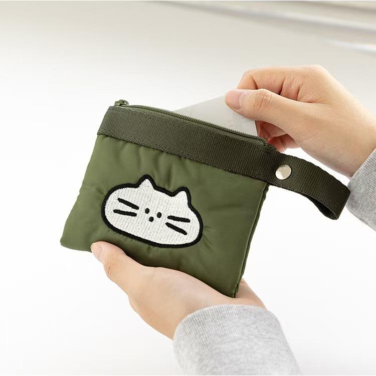 WDF.CO現貨｜2025韓國東大門新款刺繡小貓│黑綠2色多功能收納小包│卡通貓咪尼龍零錢包｜有拉鍊鑰匙卡包｜可愛小物-細節圖3
