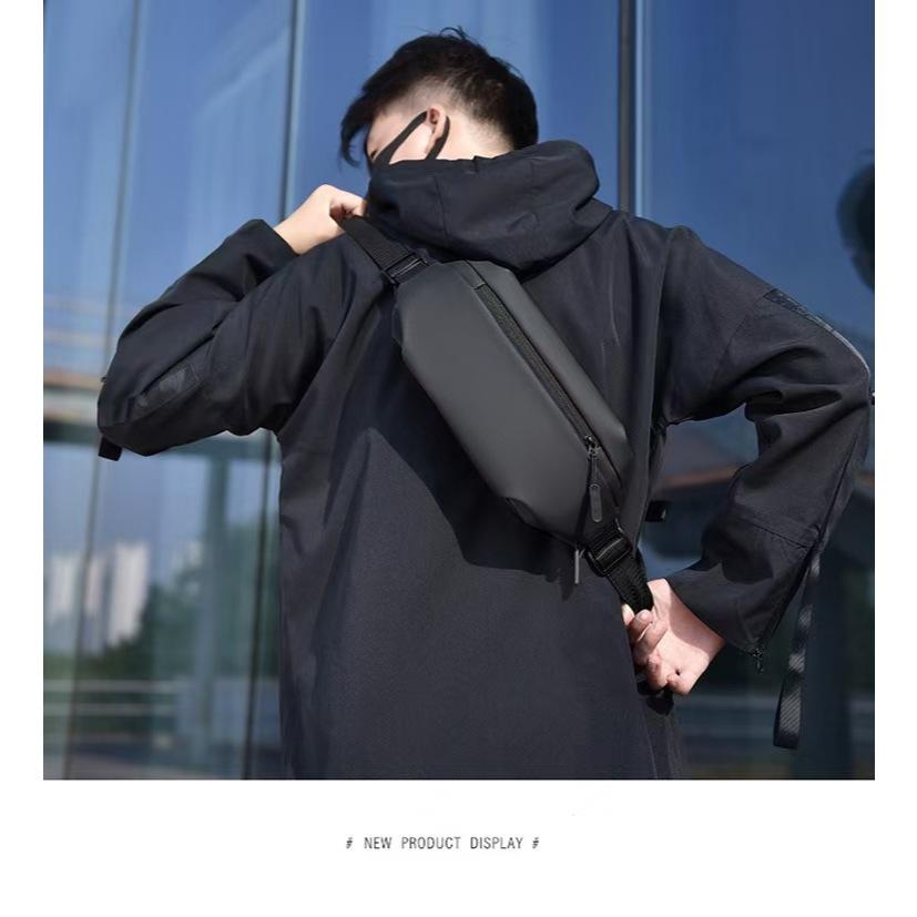 WDF.CO現貨│2025韓版多口袋戶外運動包 │黑色防潑水尼龍包 │拉鍊款隨身小包｜大容量｜單肩包｜斜背包｜胸包｜-細節圖2