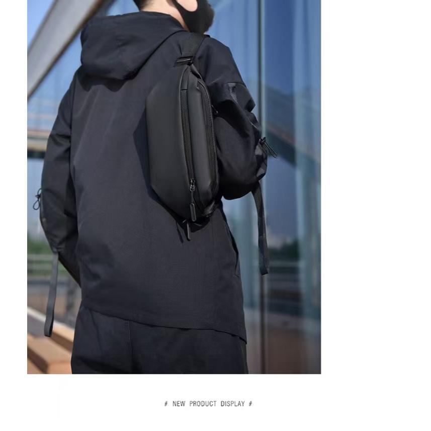 WDF.CO現貨│2025韓版多口袋戶外運動包 │黑色防潑水尼龍包 │拉鍊款隨身小包｜大容量｜單肩包｜斜背包｜胸包｜-細節圖3