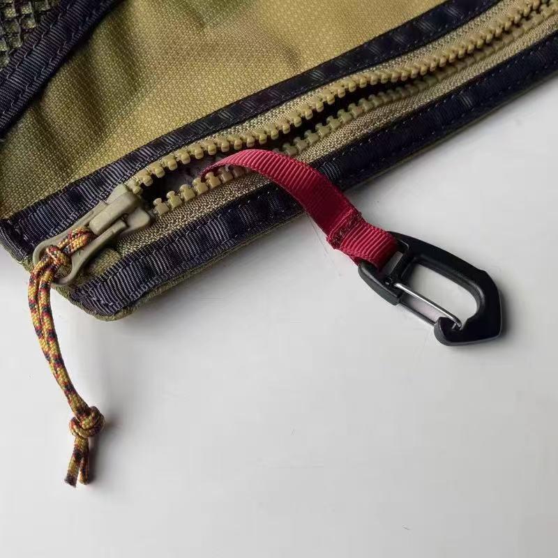 WDF.CO現貨｜2025新款戶外運動尼龍郵差包│黃藍綠黑4色隨身斜背包｜登山小方包｜大容量｜戶外騎行包｜編織繩結肩帶-細節圖8