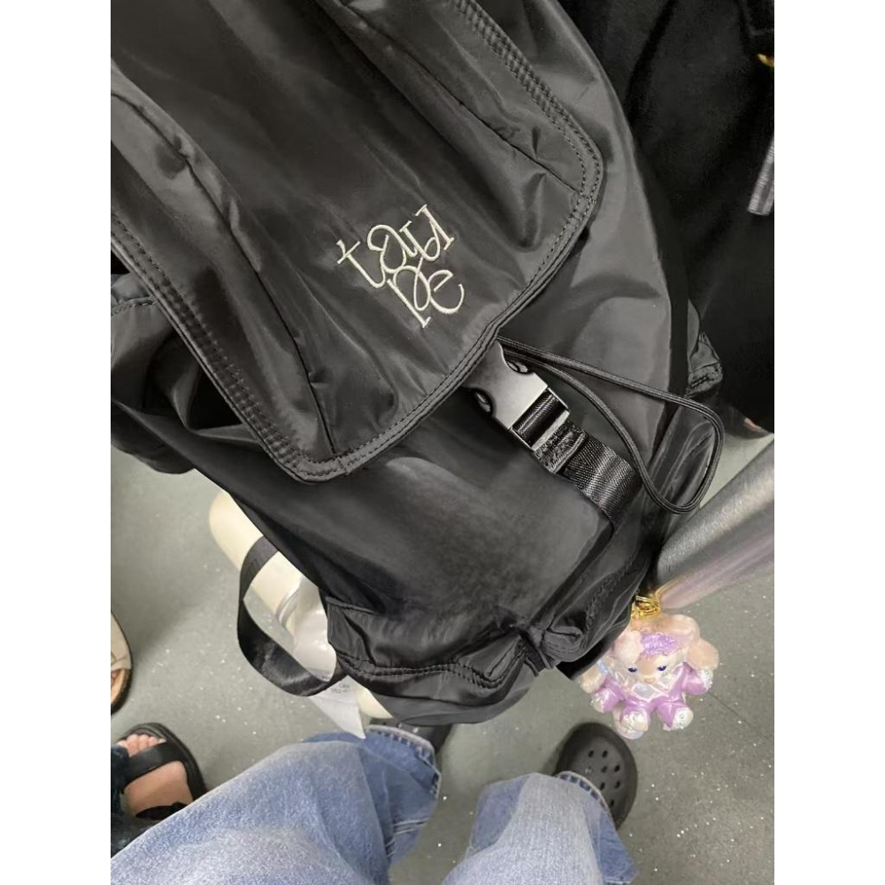 WDF.CO現貨│2025韓系新款尼龍運動機能風後背包│ 黑咖灰3色多口袋手提包│超大容量│防潑水│外出旅行包-細節圖8