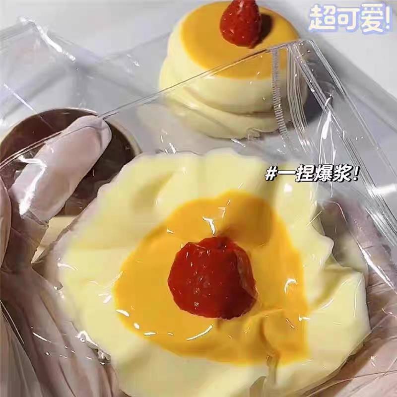 手工製作草莓藍莓舒芙蕾捏捏樂/創意設計/手工製作/療癒紓壓/柔軟奶油泥感/解壓紓壓神器/仿真甜點捏捏/超軟泥手感-細節圖6