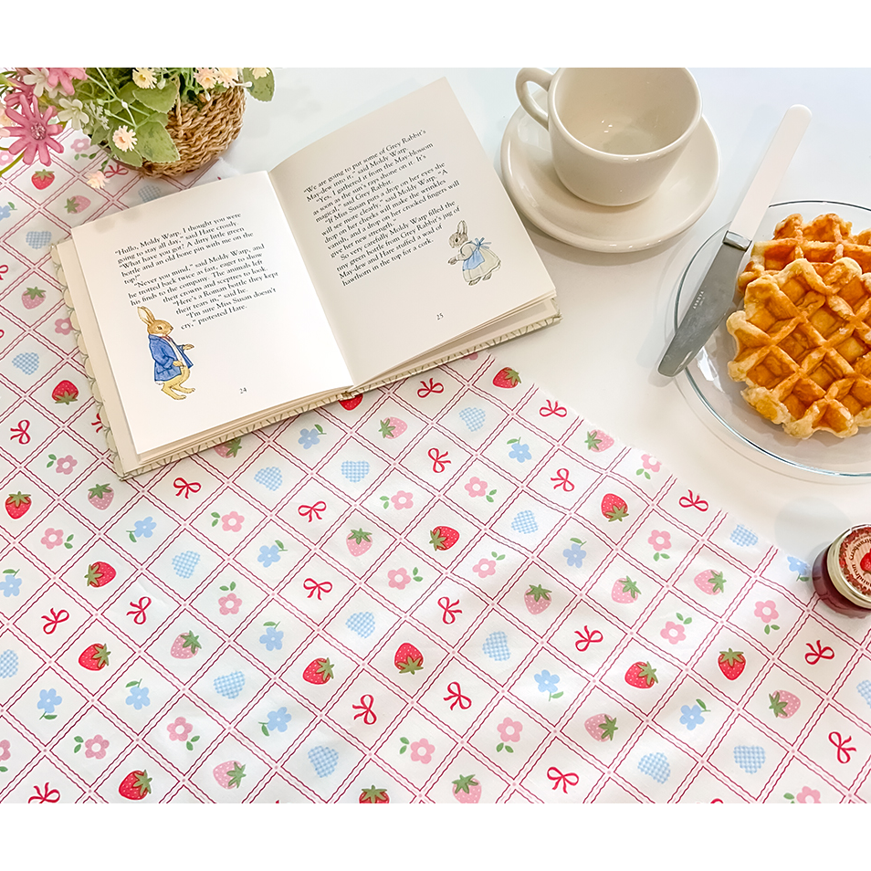 🌸現貨🌸韓國布 純棉布 布料 莓好日記 Berry Diary 草莓 蝴蝶結 格紋 手作 材料 DIY-細節圖3