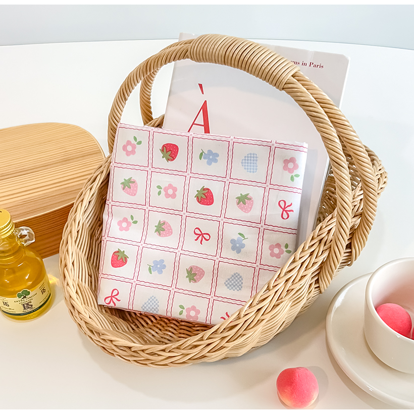 🌸現貨🌸韓國布 純棉布 布料 莓好日記 Berry Diary 草莓 蝴蝶結 格紋 手作 材料 DIY-細節圖5