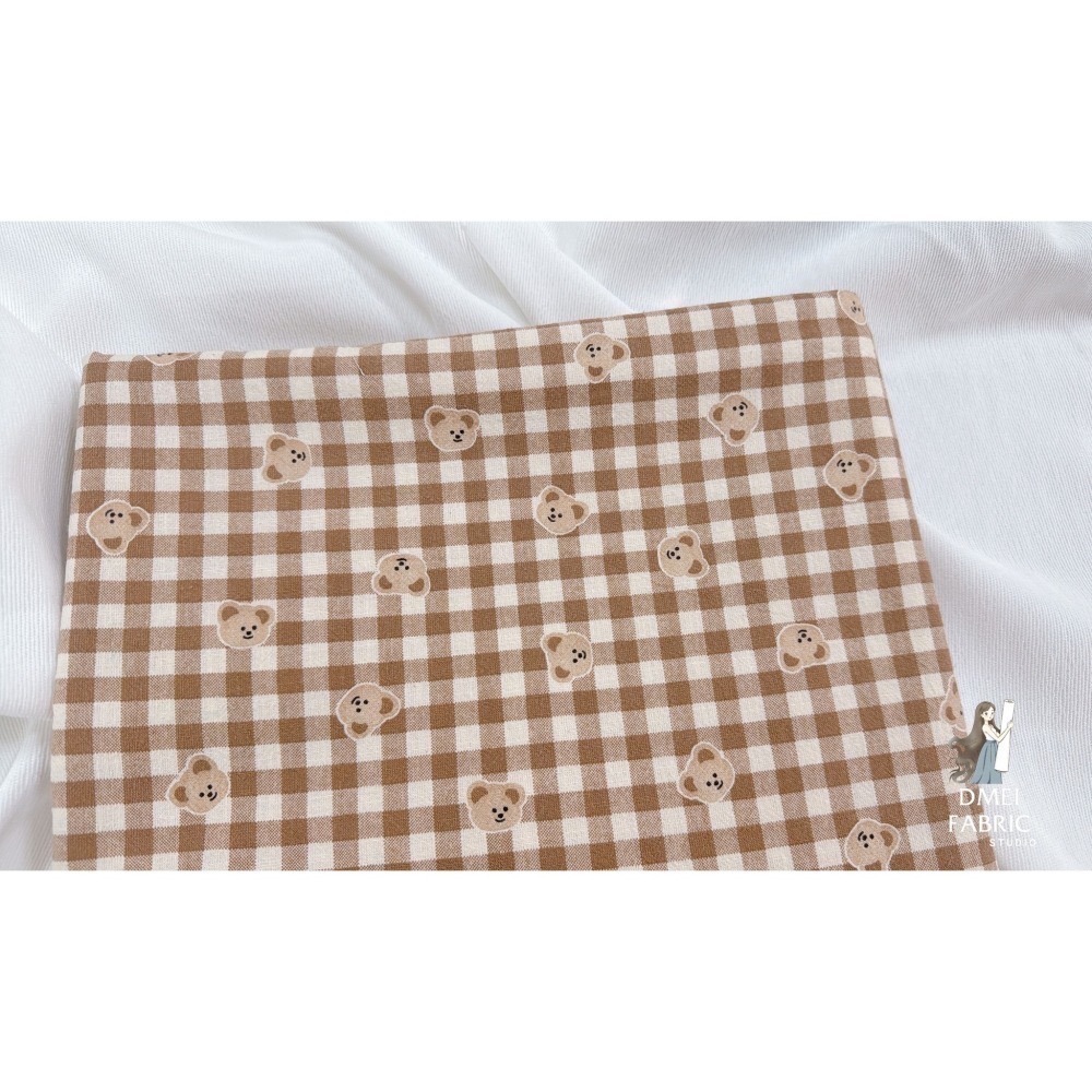 🌸現貨🌸韓國布 純棉布 水洗棉 『泰迪熊格紋純棉』 拼布 手作 布料 圍兜布料 飲料提袋 工藝材料 韓國進口-細節圖2