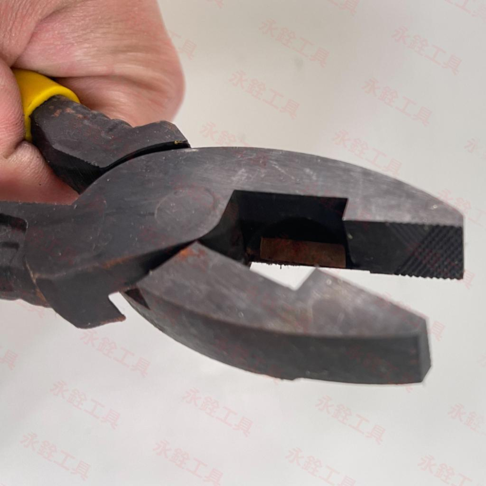 ~庫存出清~ 9吋 專業級鋼絲鉗 老虎鉗 強力型 鉻釩鋼 DWHT70798 有微鏽現況-細節圖3