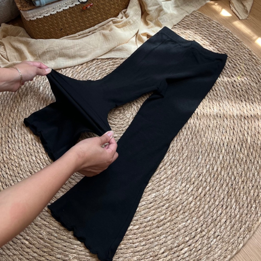 秋預購｜極柔喇叭褲-細節圖2