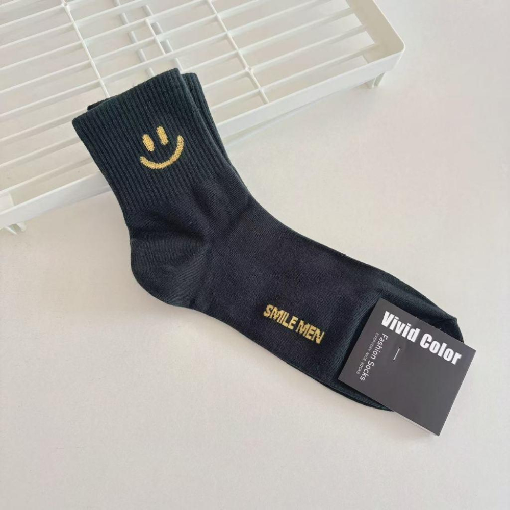 <Porabella>現貨韓國襪 素色笑臉中筒襪 素色 微笑襪 中筒襪 男生中筒襪 SMILE襪 英字襪 socks-細節圖6