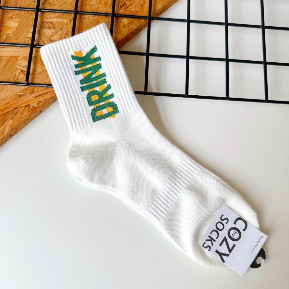 <Porabella>現貨韓國襪 個性塗鴉字母男生中筒襪 英字襪 塗鴉襪 男生中筒襪  sock-細節圖9