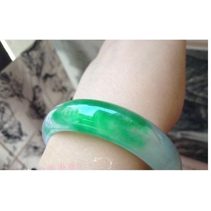 精選冰種水嫩晶漾甜美綠鑽A貨翡翠玉鐲 ，古樸寶光，玉質細膩H09-細節圖2