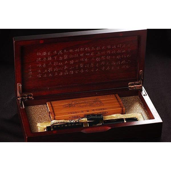 世界名牌，中國之最，金豪18K金紅寶石純手工雕花，皇家御用鋼筆（飛天神龍）-細節圖2