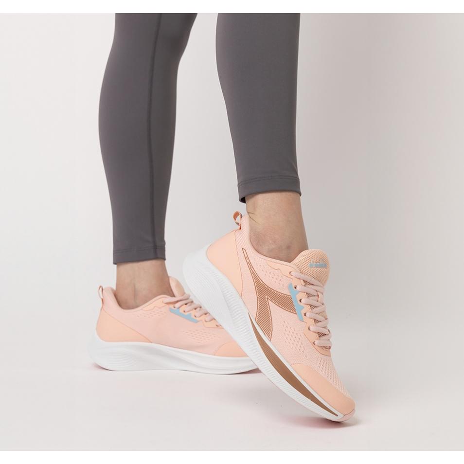 『DIADORA』女段避震慢跑鞋 (Ultra Kinetic 超動能 粉)-細節圖4
