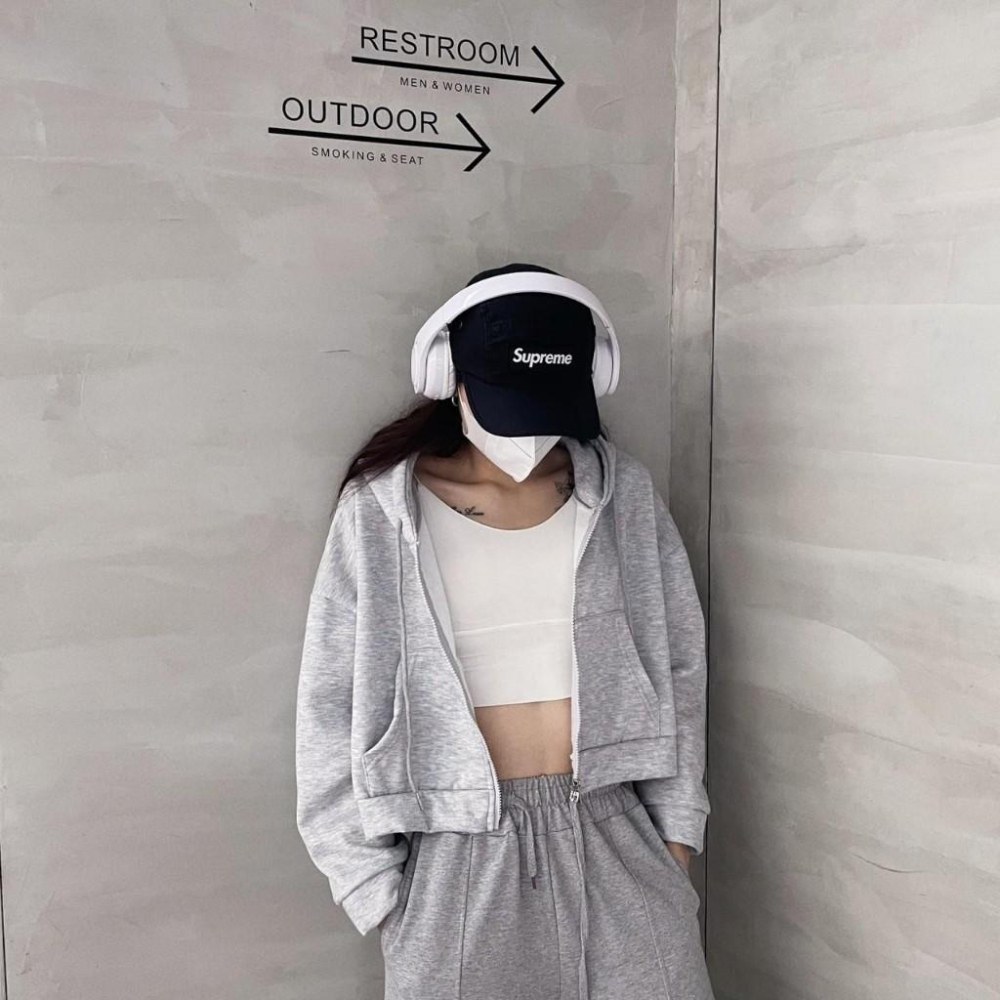 短版拉鍊連帽外套 女版 短版 連帽外套 刷毛 抽繩 休閒外套 棉外套 情侶 外套 刷毛外套 素面 素色 百搭-細節圖4