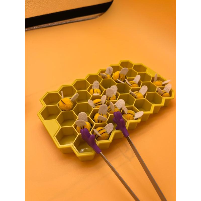 小蜜蜂15+蜂窩盒1+小手夾*1 小蜜蜂系列來嘍 玩配對玩數字遊戲、訓練小手肌肉道具 蜜蜂窩道具 蜜蜂娃娃 手眼協調道具-細節圖8
