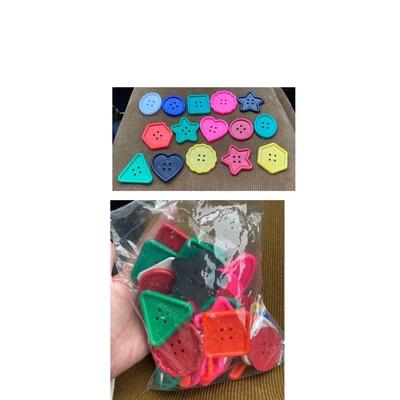 美勞大大鈕扣一包約50顆 多形狀鈕扣 串珠材料包 鈕扣穿繩 鈕扣材料包 形狀材料包 手眼協調訓練 弱勢訓練 形狀認知-細節圖2