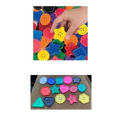 美勞大大鈕扣一包約50顆 多形狀鈕扣 串珠材料包 鈕扣穿繩 鈕扣材料包 形狀材料包 手眼協調訓練 弱勢訓練 形狀認知-細節圖3