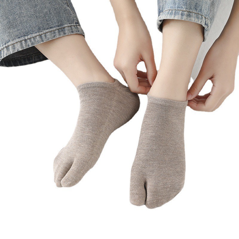 【Caramella】隱形襪 兩指襪 分趾襪 女生襪子 踝襪 男襪 船型襪 黑襪 SOCKS 棉襪 襪子 兩趾襪 素色襪-細節圖6