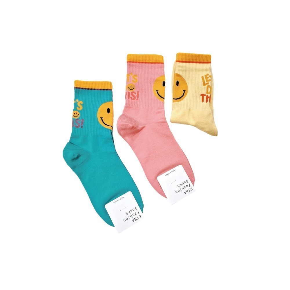 【Caramella】笑臉襪子 SOCKS 韓國襪子 女生襪子 可愛襪子 中筒襪 韓國襪 笑臉襪 棉襪 韓國長襪 襪子-細節圖2