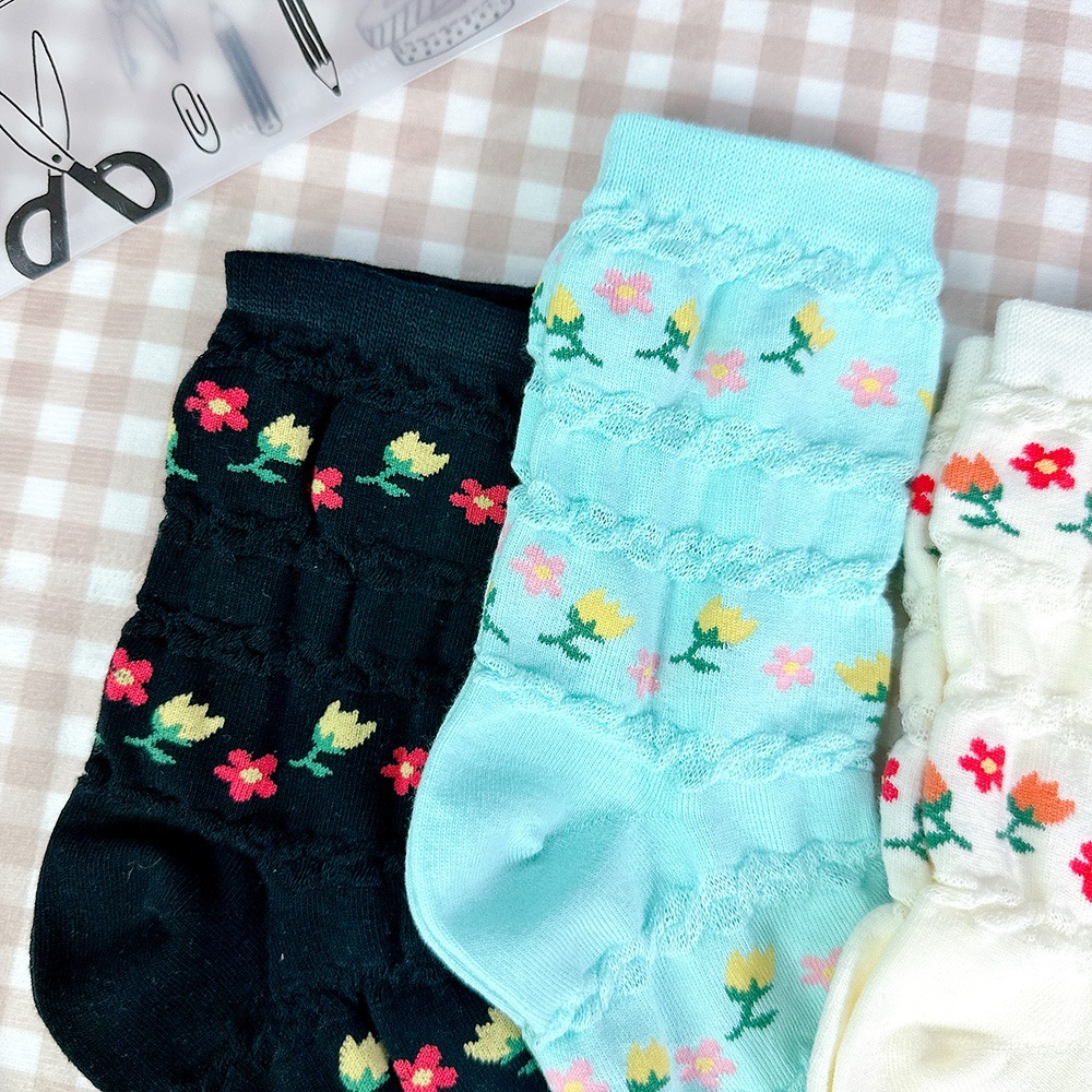 【Caramella】中筒襪 韓國襪 女生襪子 韓國長襪 可愛襪子 花朵襪子  SOCKS 襪子女中筒  襪子韓國  襪-細節圖4