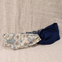 交叉款髮帶-藍底白花 L碼