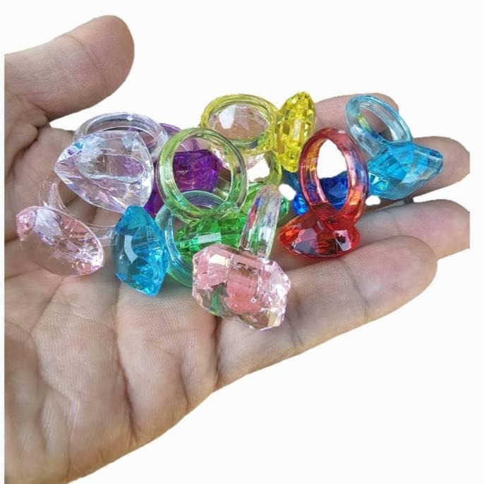 ☆玩具先生☆壓克力水晶兒童戒指 /吊飾水晶小熊/水晶海豚/水晶寶物/家家酒 結婚扮演 求緍-細節圖2