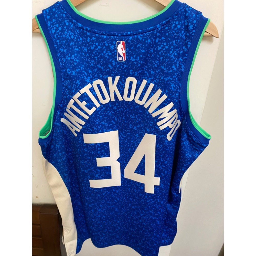 Giannis Antetokounmpo 公鹿23-24城市球衣-細節圖2