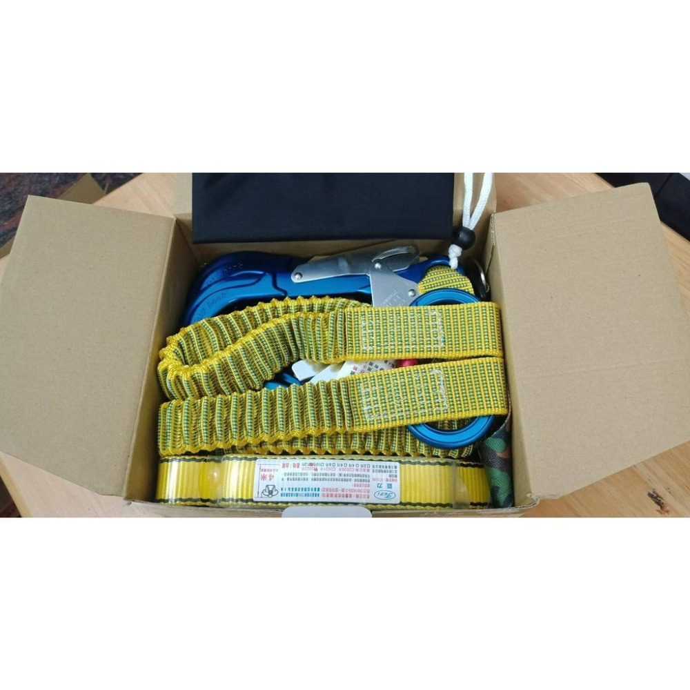 【附發票】台灣製 迷彩+加大版 巨力 超輕鋁合金快扣伸縮繩雙大掛鉤+背負式安全帶+O型環-細節圖3