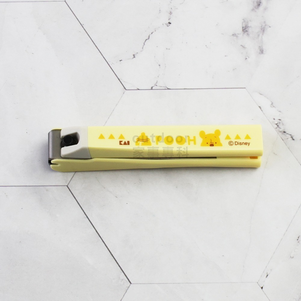 outdoor家事專科 日本製 貝印KAI 小熊維尼不銹鋼指甲剪 S號平刃/M號曲刃 附銼刀 KK-1490/91-細節圖4