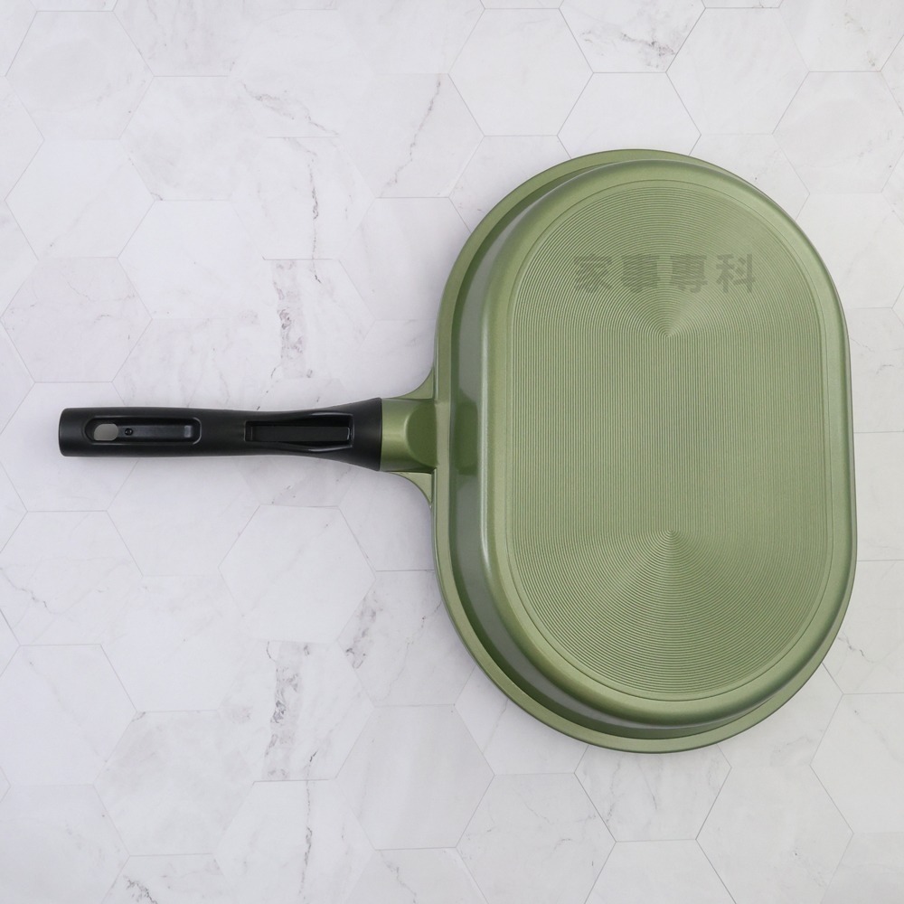 outdoor家事專科 日本和平FREIZ 橢圓型不沾平底鍋 32cm 煎魚  直火專用不沾鍋 軍綠 RB-1212-細節圖7